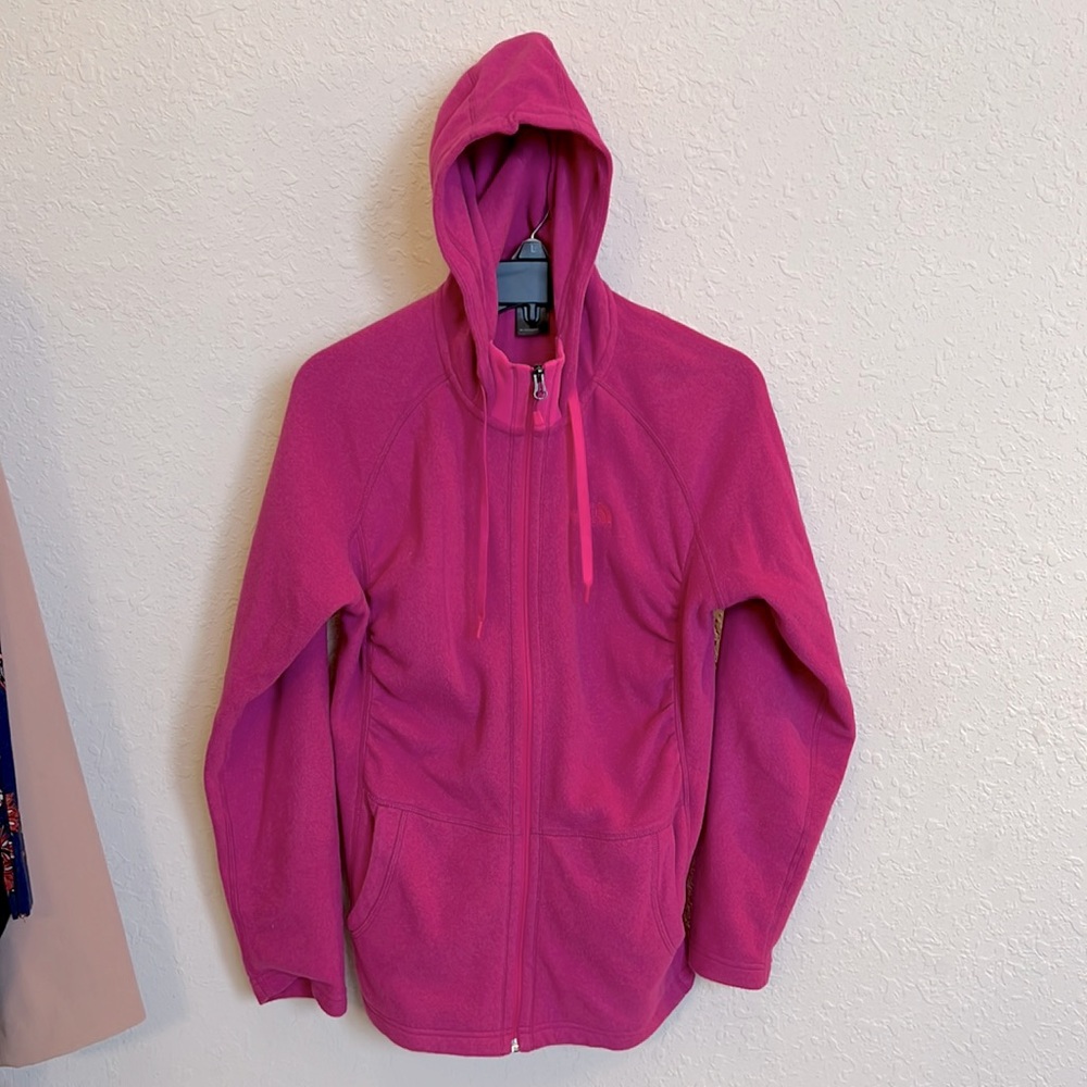 Size large pink Northface women’s fleece zippered hoodie.